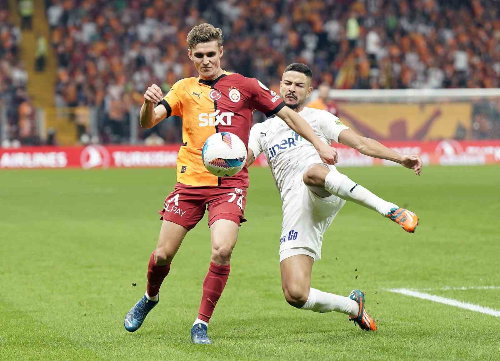 Trendyol Süper Lig: Galatasaray: 0 - Kasımpaşa: 0 (Maç devam ediyor)
