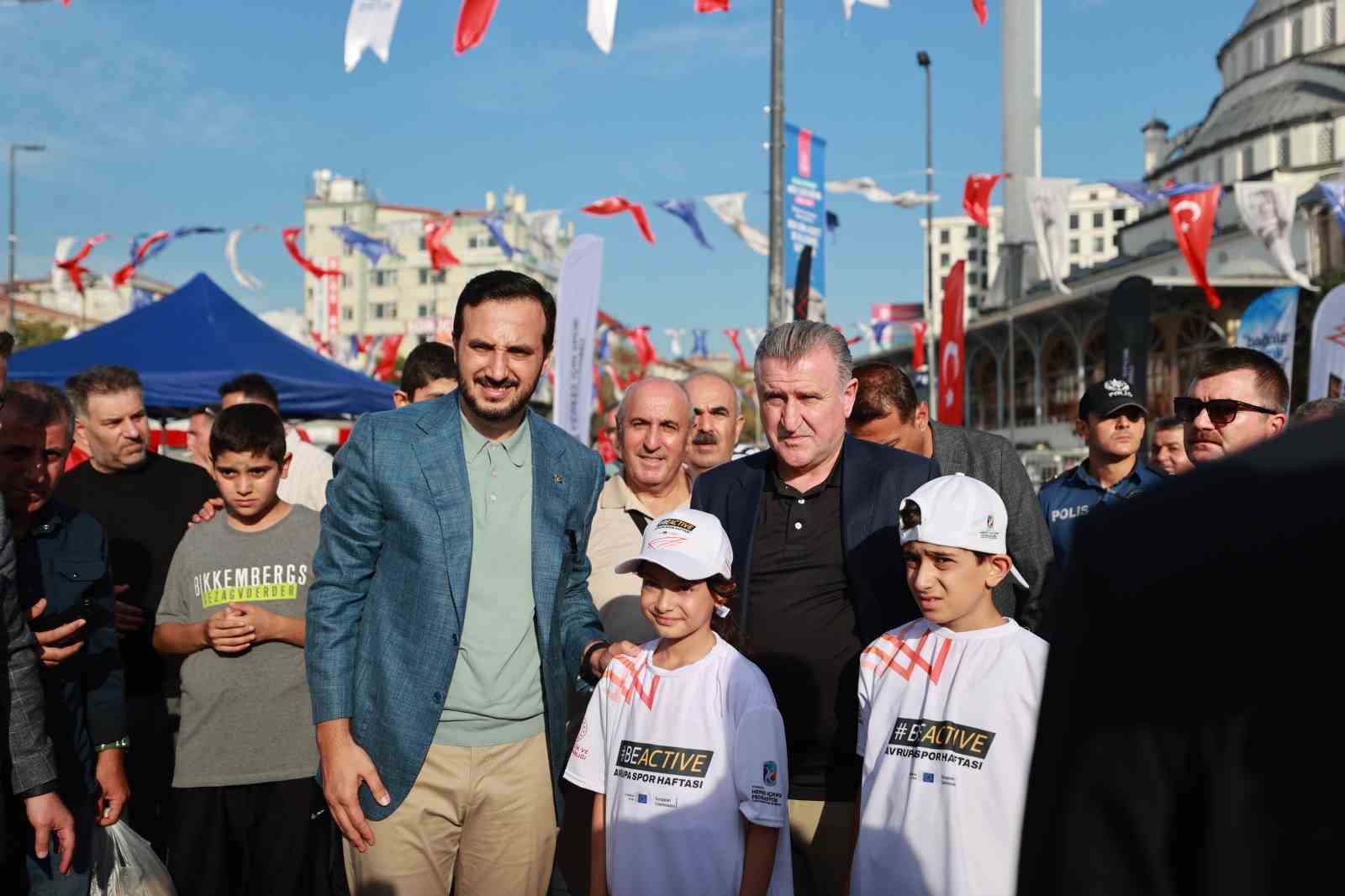 Bakan Bak İstanbul’da Avrupa Spor Haftası etkinliğine katıldı
