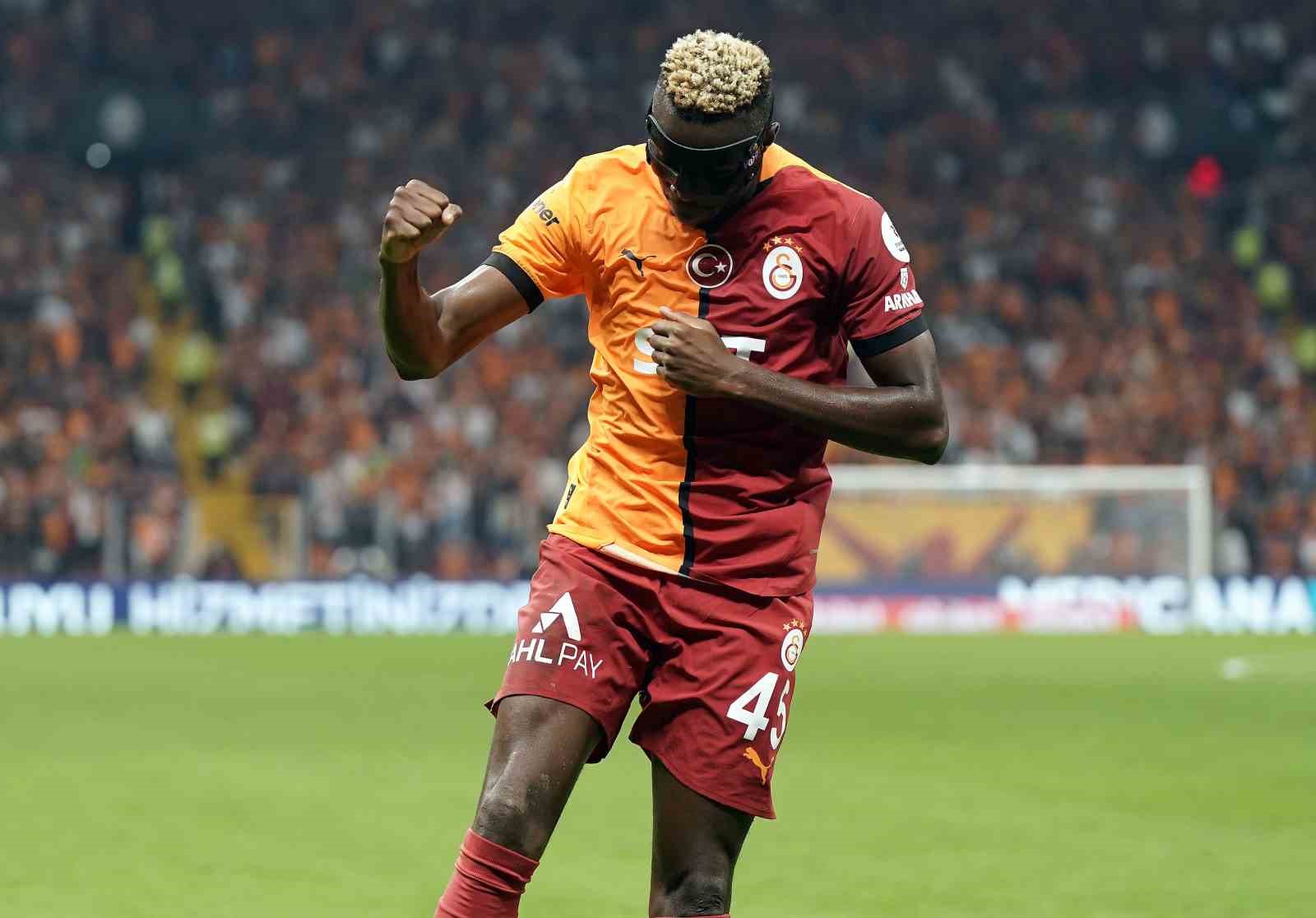 Trendyol Süper Lig: Galatasaray: 3 - Kasımpaşa: 1 (İlk yarı)
