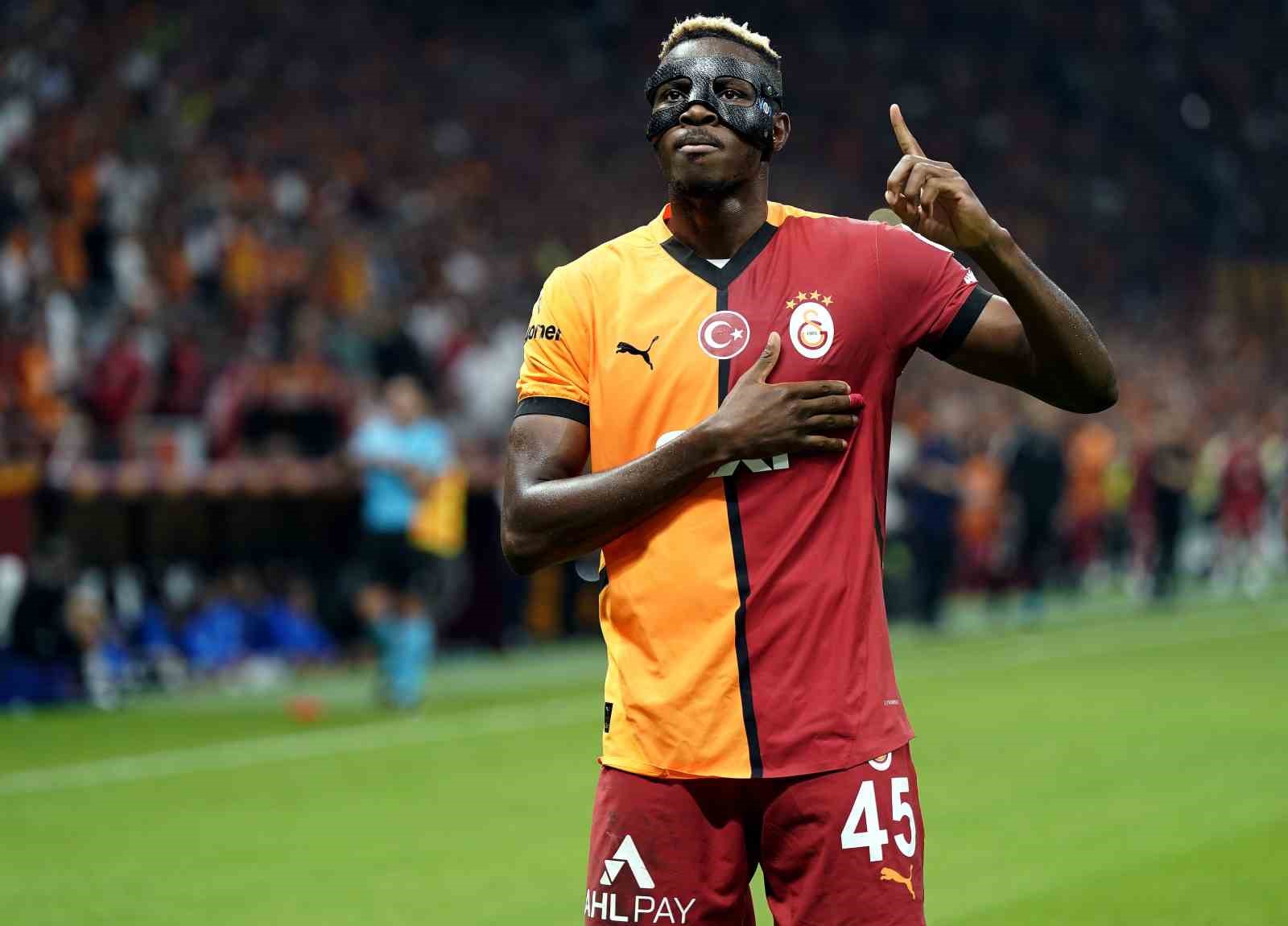 Trendyol Süper Lig: Galatasaray: 3 - Kasımpaşa: 1 (İlk yarı)
