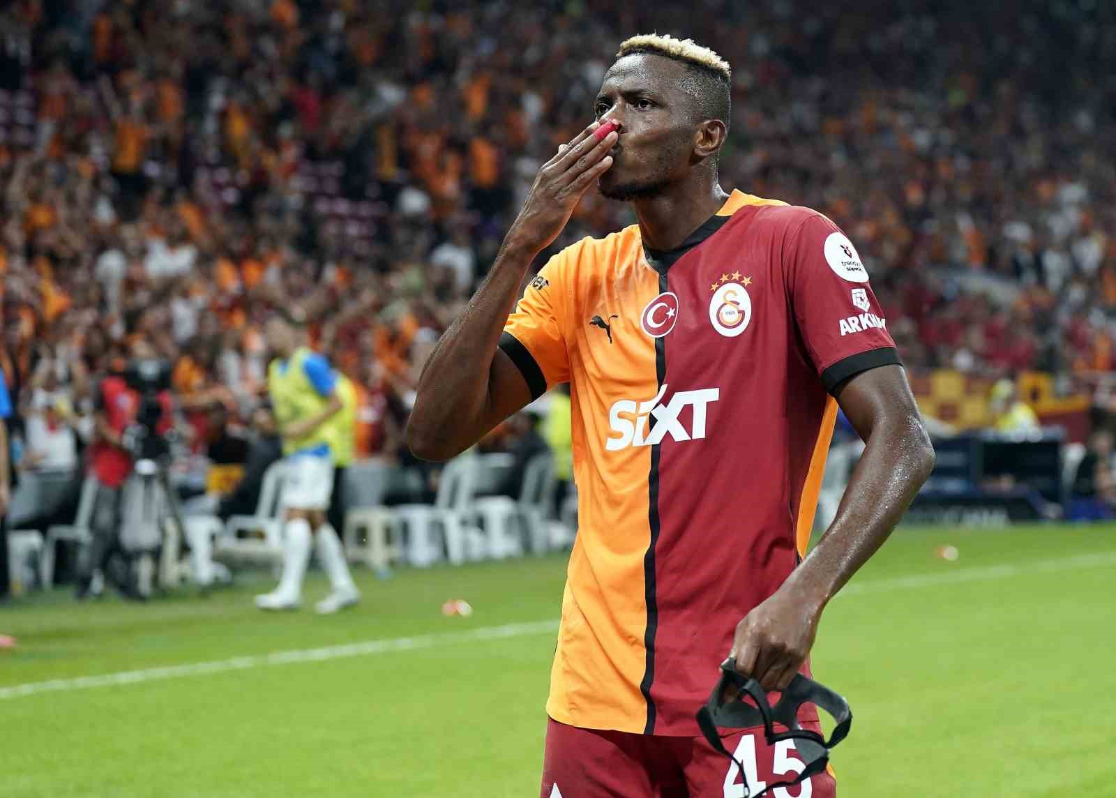 Trendyol Süper Lig: Galatasaray: 3 - Kasımpaşa: 1 (İlk yarı)
