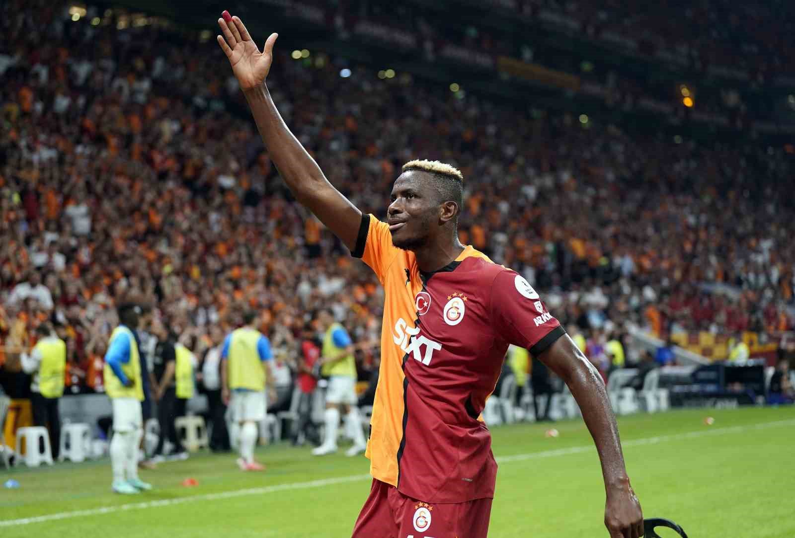 Trendyol Süper Lig: Galatasaray: 3 - Kasımpaşa: 1 (İlk yarı)
