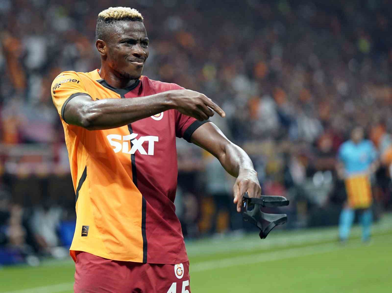 Trendyol Süper Lig: Galatasaray: 3 - Kasımpaşa: 1 (İlk yarı)
