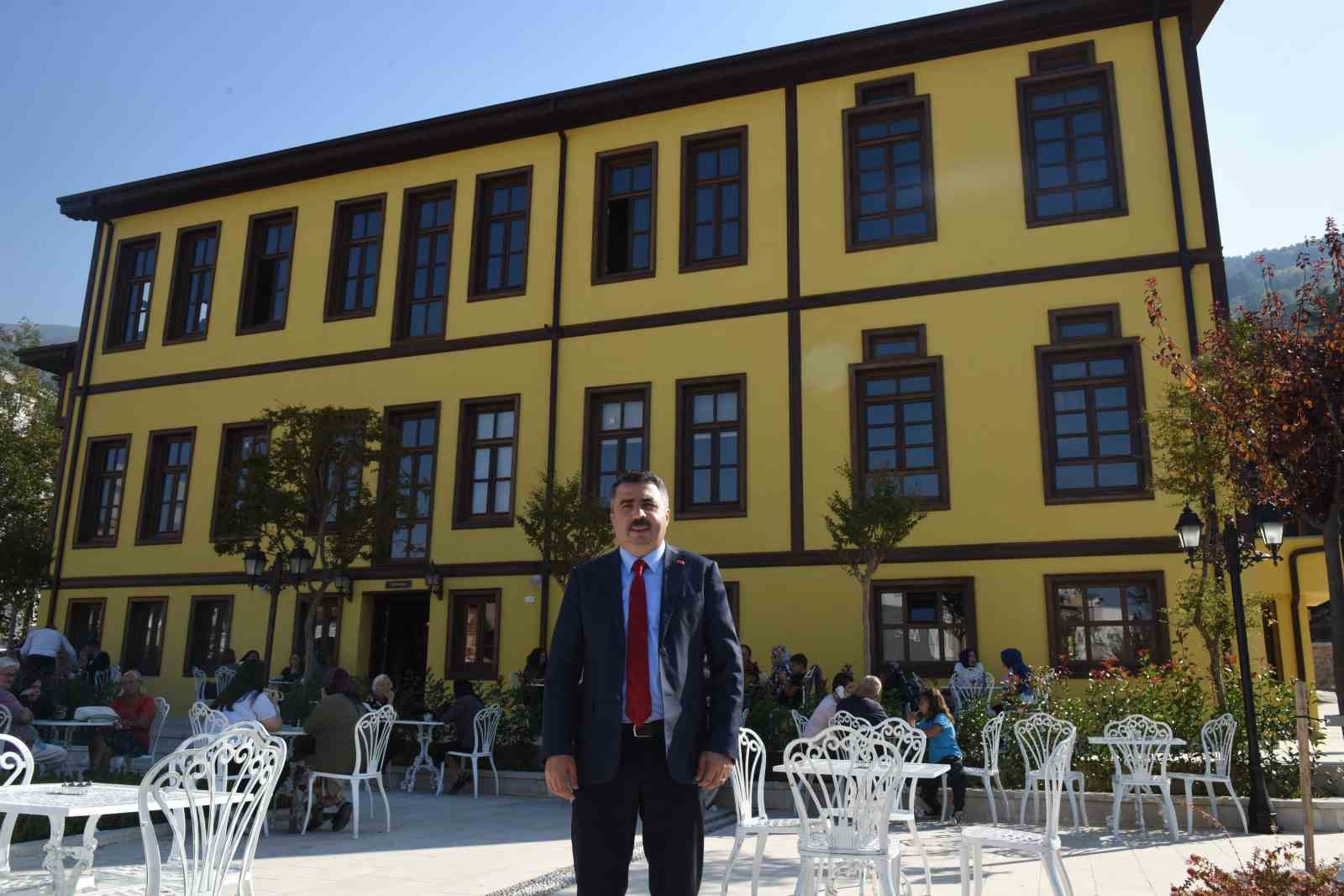 Bursa’da 168 yıllık tarihi bina, Alev Alatlı Şehir Düşünce ve Sanat Merkezi oldu
