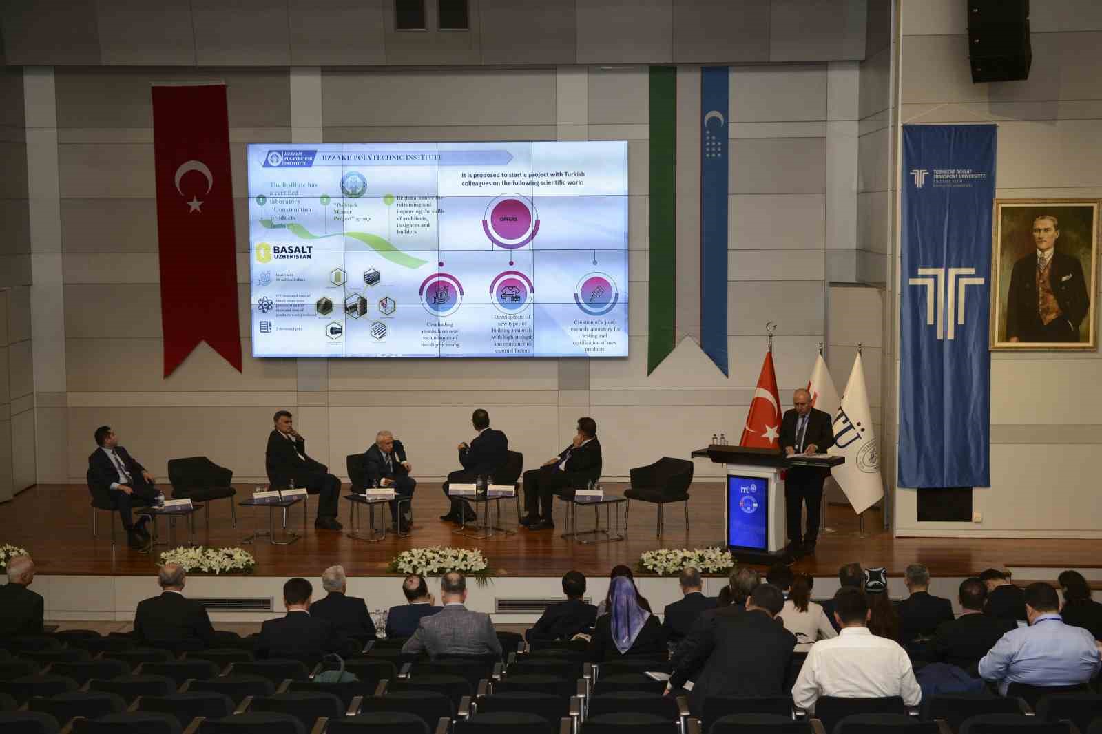 Rektör Hacımüftüoğlu, Türkiye-Özbekistan Eğitim Forumu’na katıldı
