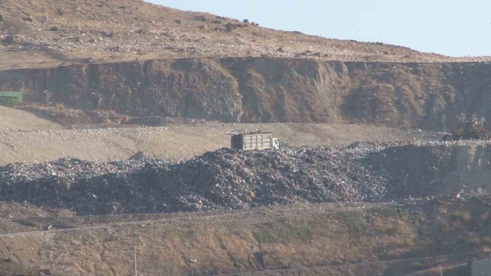 İzmirlilerden ‘Harmandalı çöplüğü’ kapatılsın eylemi
