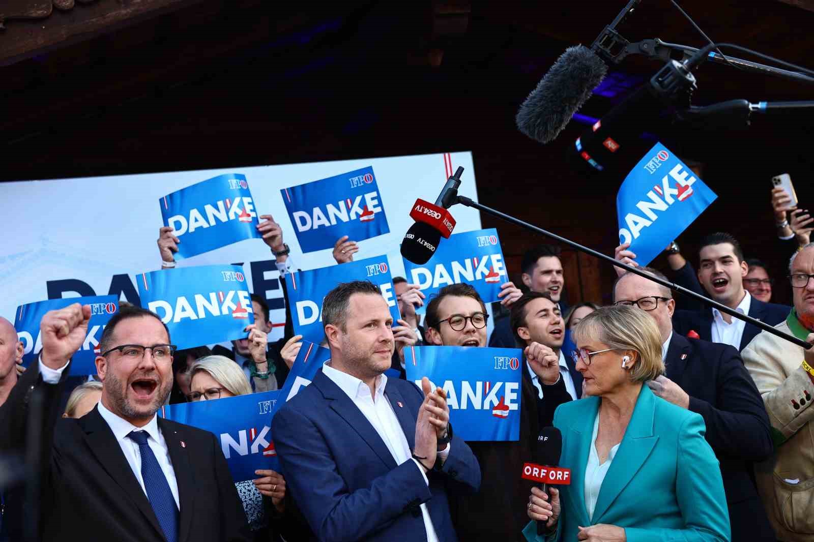 Avusturya’da sandık çıkış anketlerine göre seçimi aşırı sağcı FPÖ’nün kazanması bekleniyor
