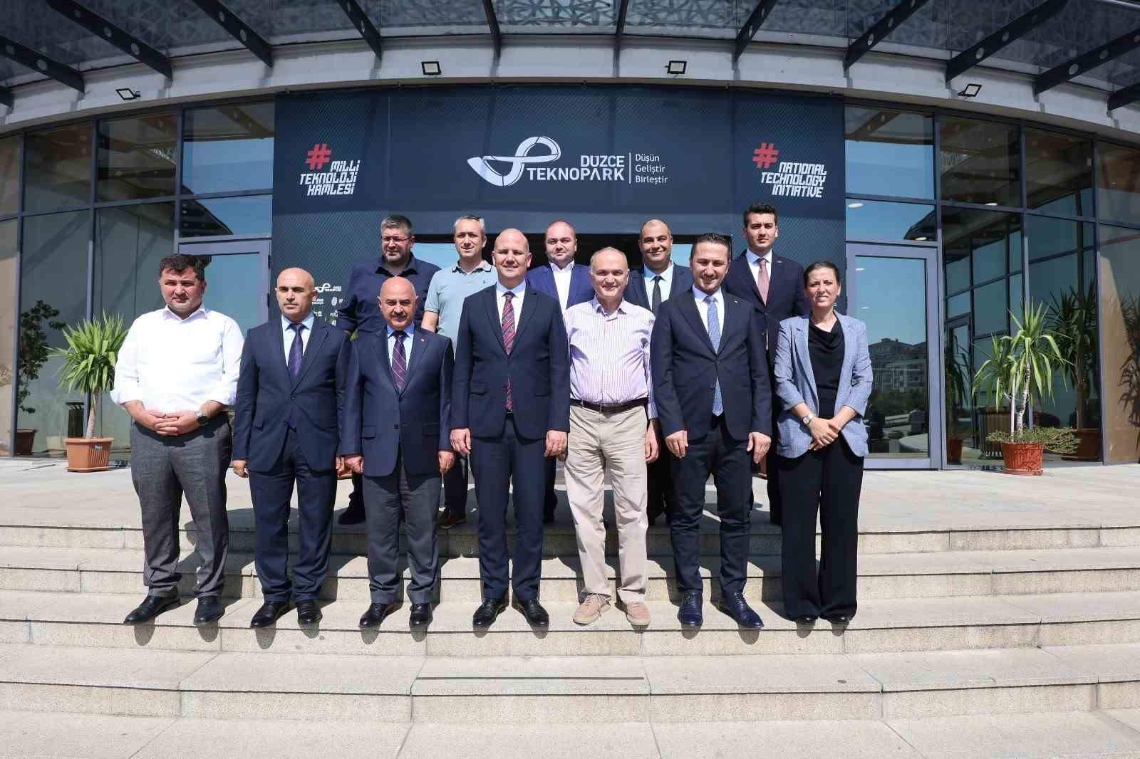 AK Parti Genel Başkan Yardımcısı Ömer İleri Düzce Üniversitesinde
