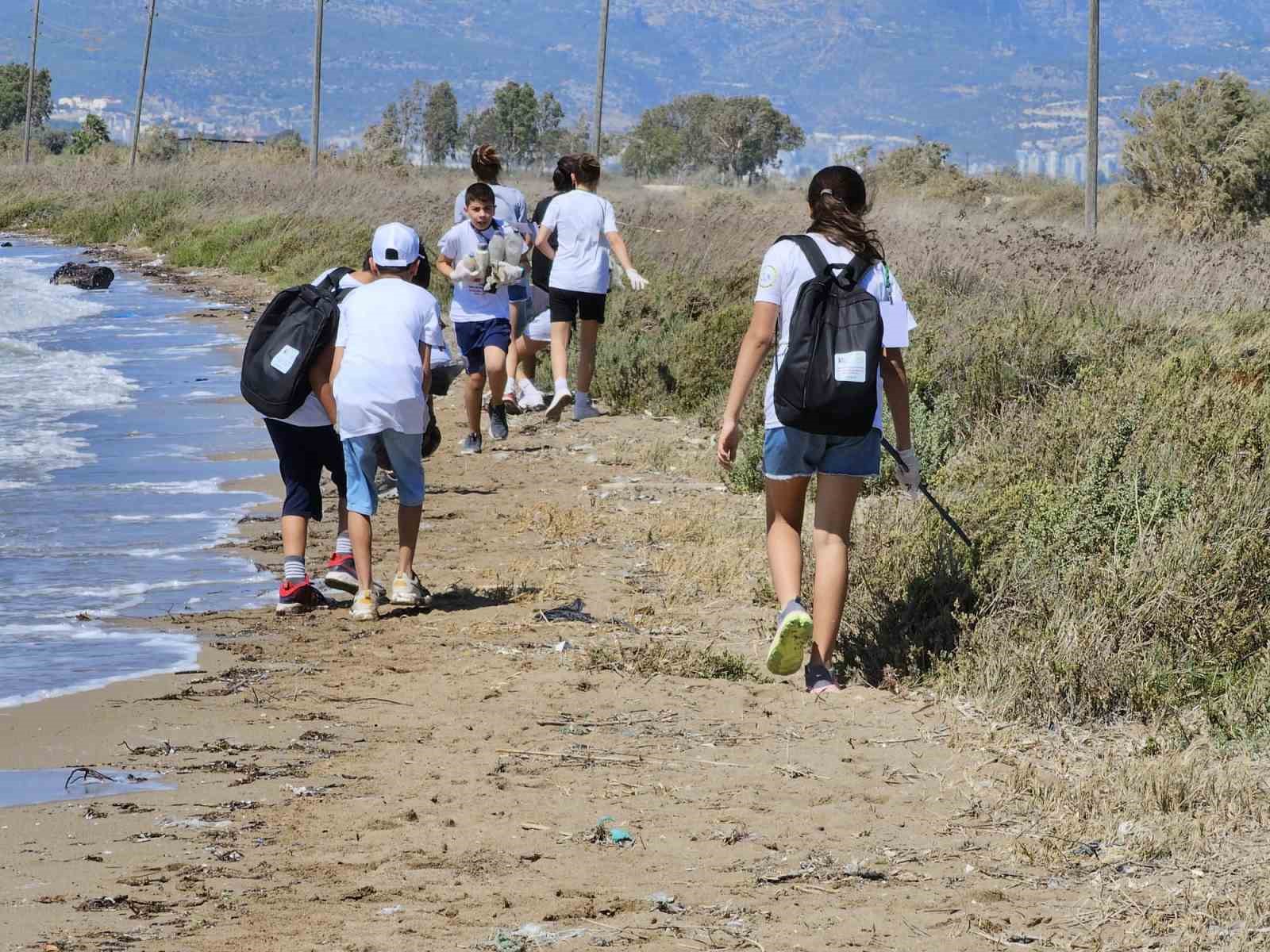 Geleceğin bilim insanlarından örnek davranış: Göksu Deltası temizlendi
