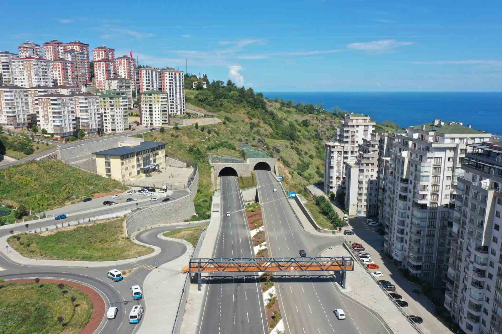 Türkiye’nin en maliyetli şehir içi yollarından Kanuni Bulvarı’nın yaklaşık 3’te 2’lik bölümü tamamlandı
