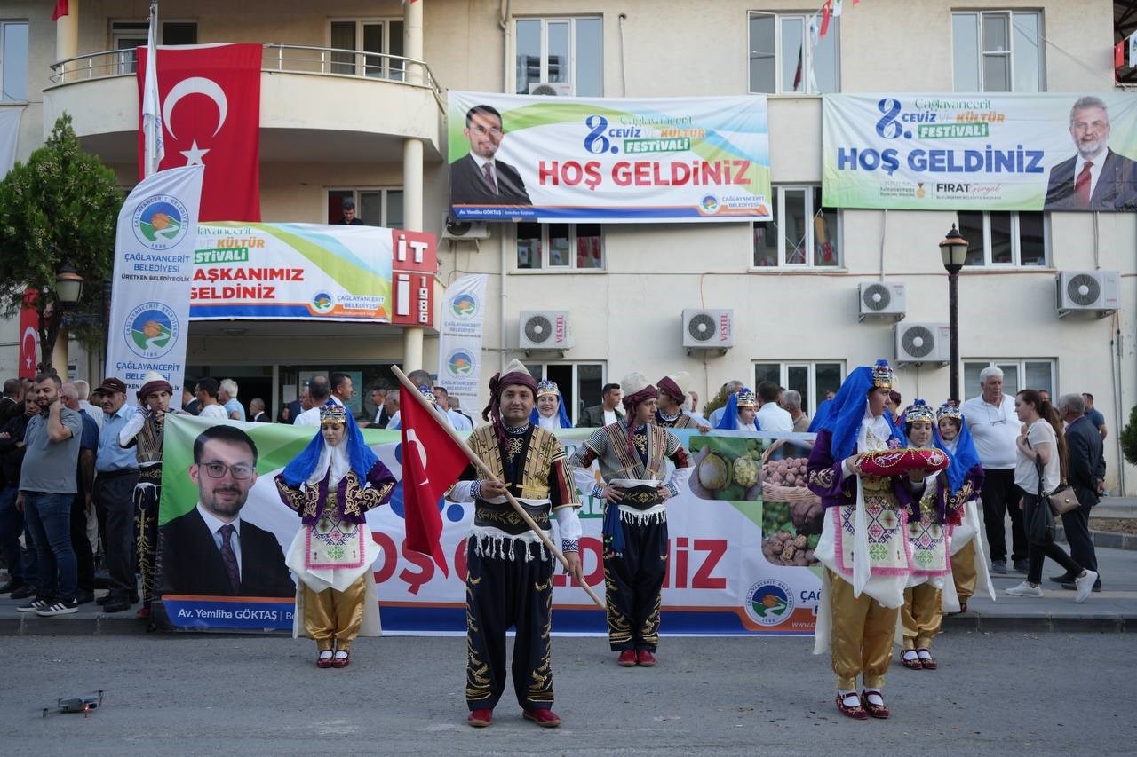 Cevizin anavatanı Çağlayancerit’te renkli festival coşkusu
