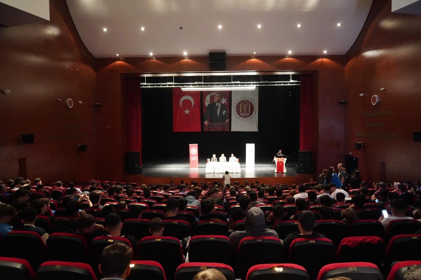 Bilecik’te Ahilik Haftası kapsamında panel gerçekleştirdi
