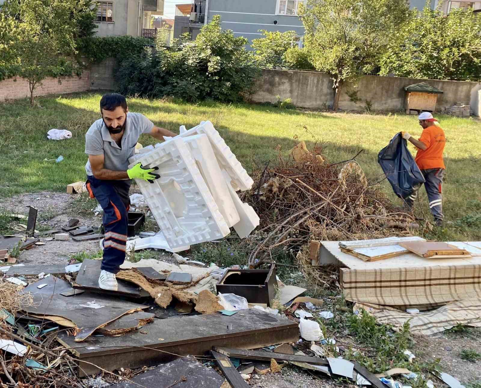 Körfez’de hafta sonu temizlik mesaisi
