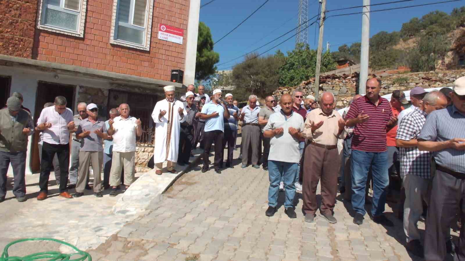 Balıkesir’de çifti hayrı yüzlerce vatandaşı buluşturdu
