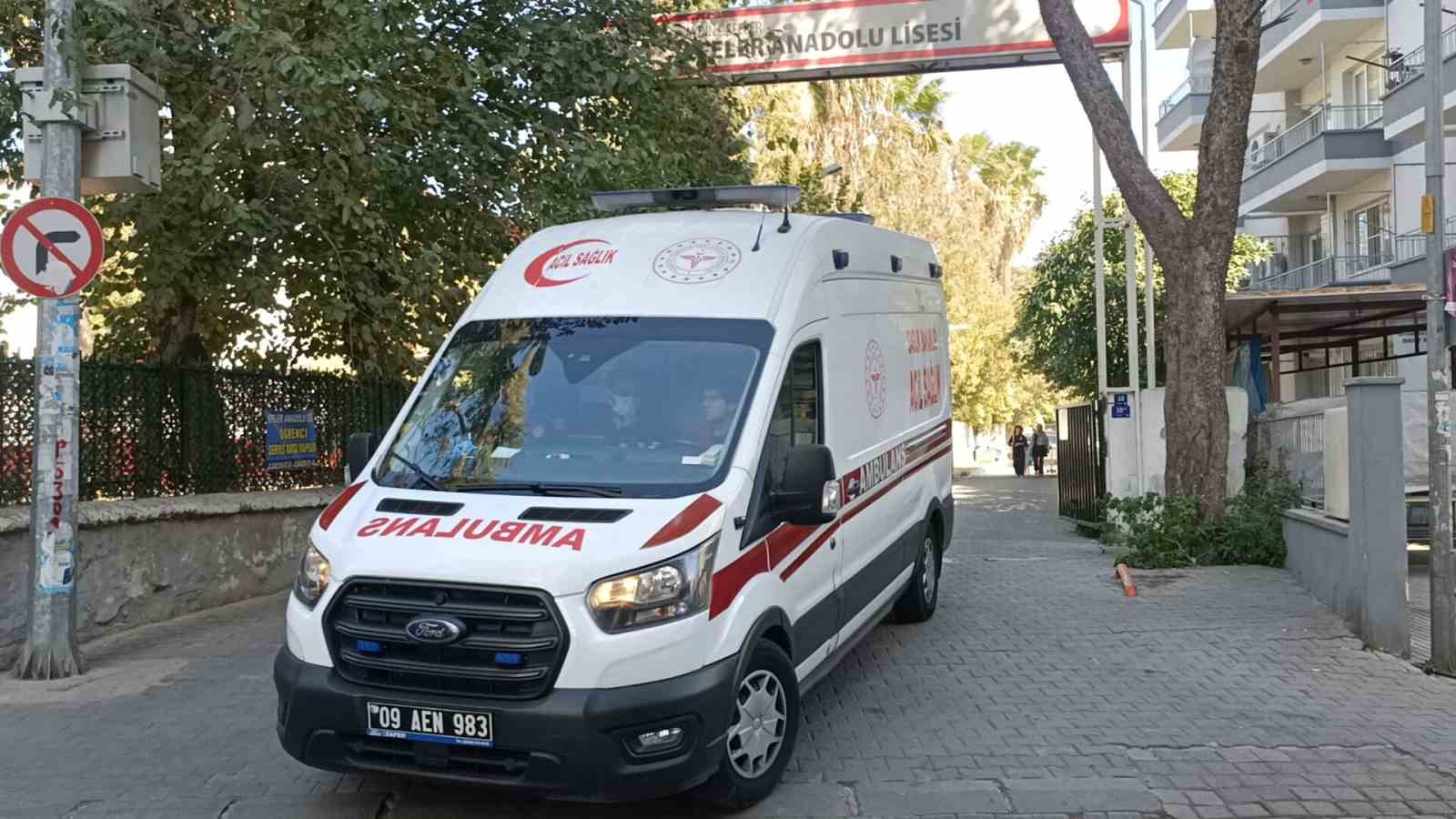 Aydın’da 8 öğrenci yedikleri tavuk-pilavdan zehirlendi
