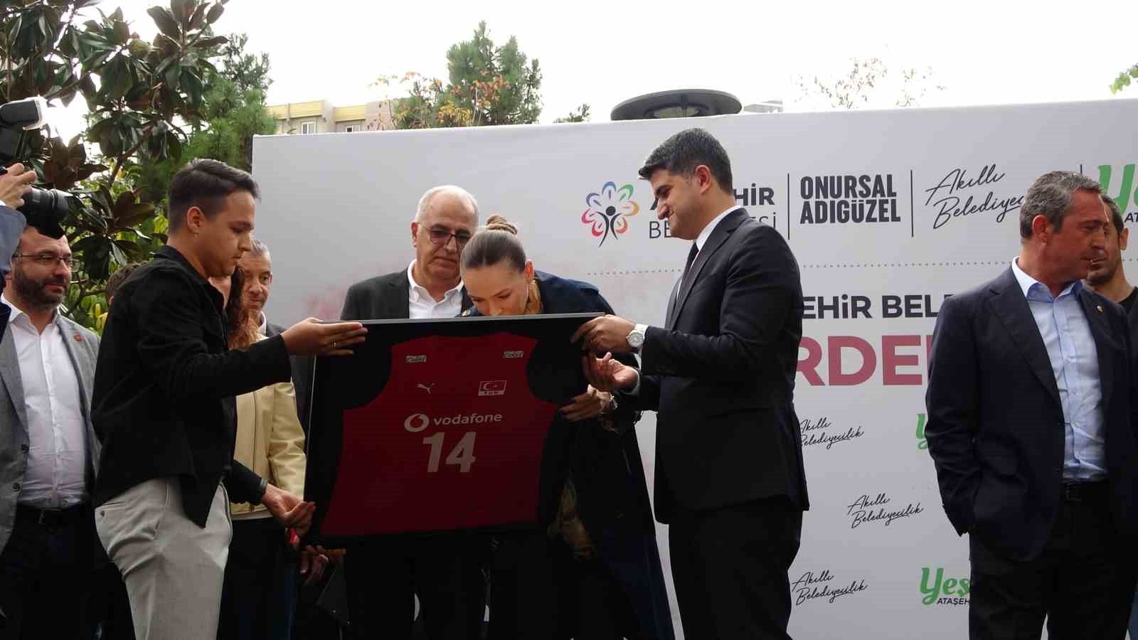 Ataşehir’de Eda Erdem Parkı törenle açıldı
