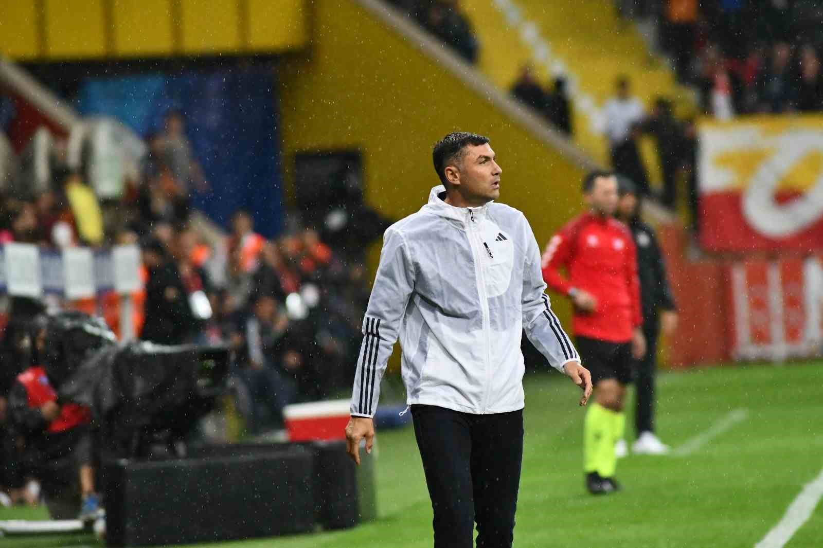 Trendyol Süper Lig: Kayserispor: 0 - Beşiktaş: 0 (Maç devam ediyor)
