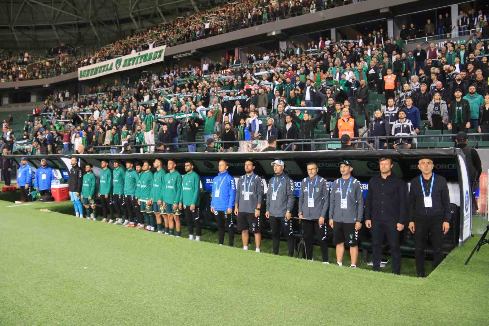 Trendyol 1. Lig: Kocaelispor: 0 - Şanlıurfaspor: 0
