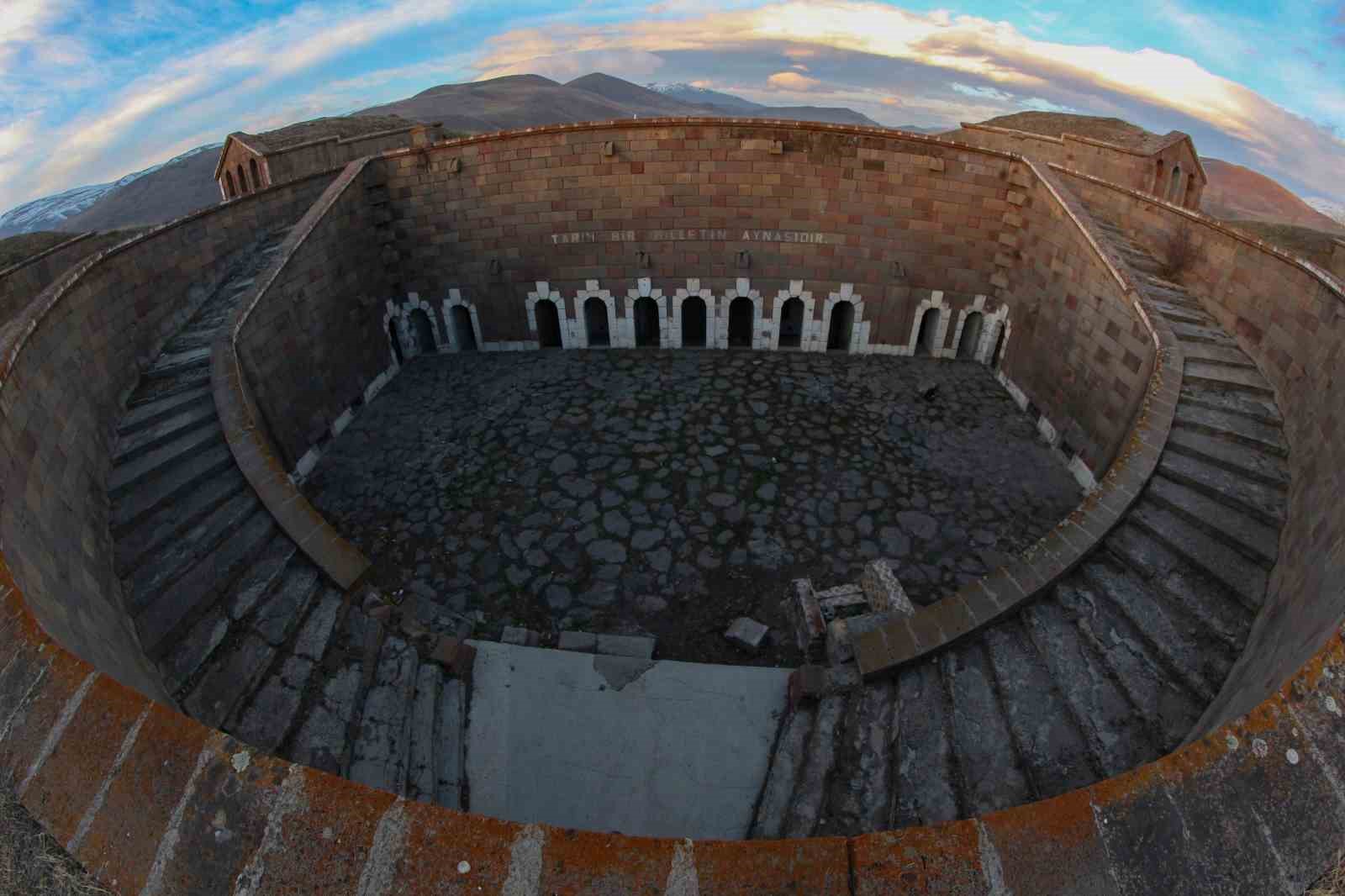 Şahap Paşa Tabyası temizlendi
