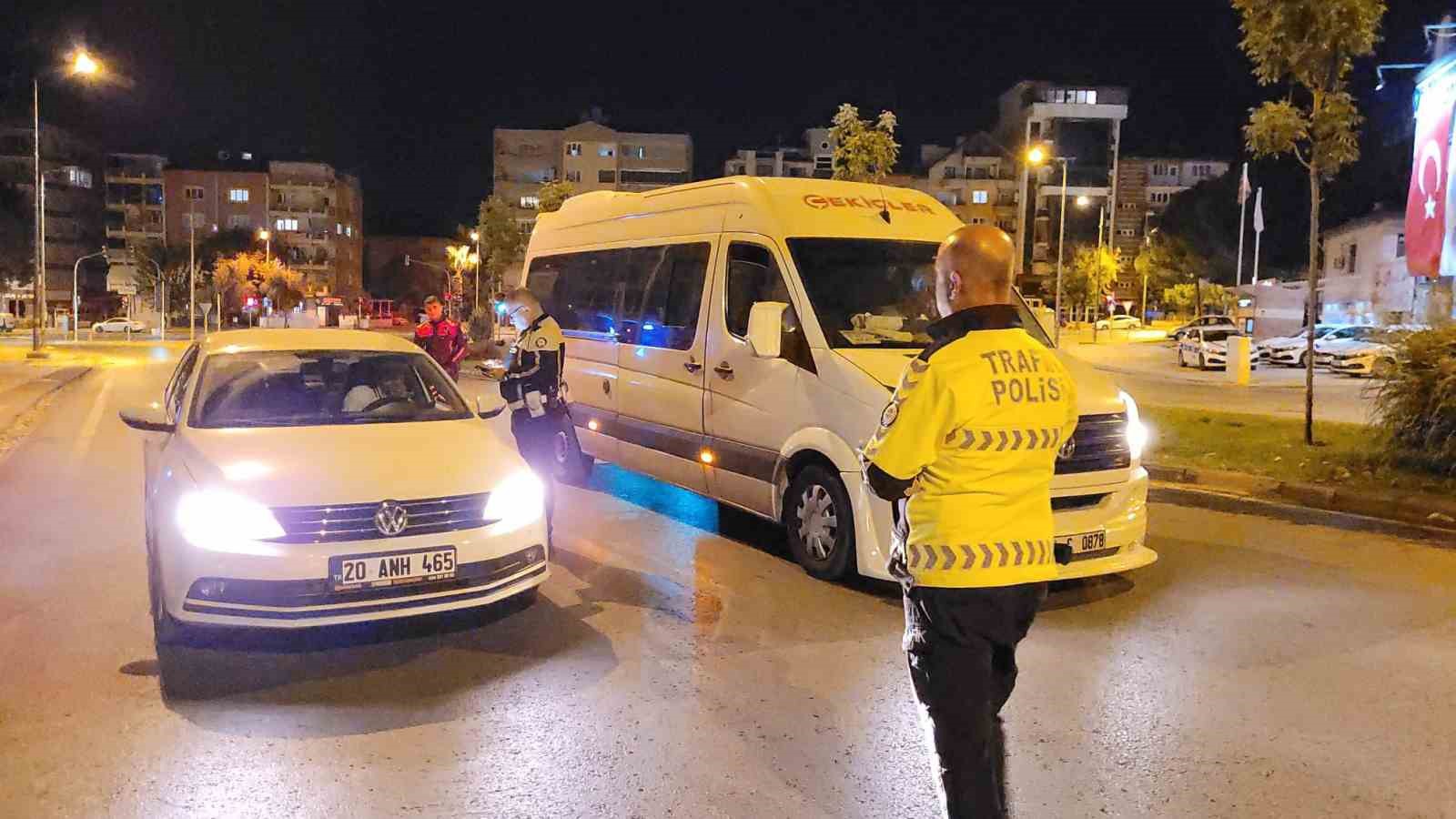 Denizli’de asayiş ve trafik denetimi yapıldı
