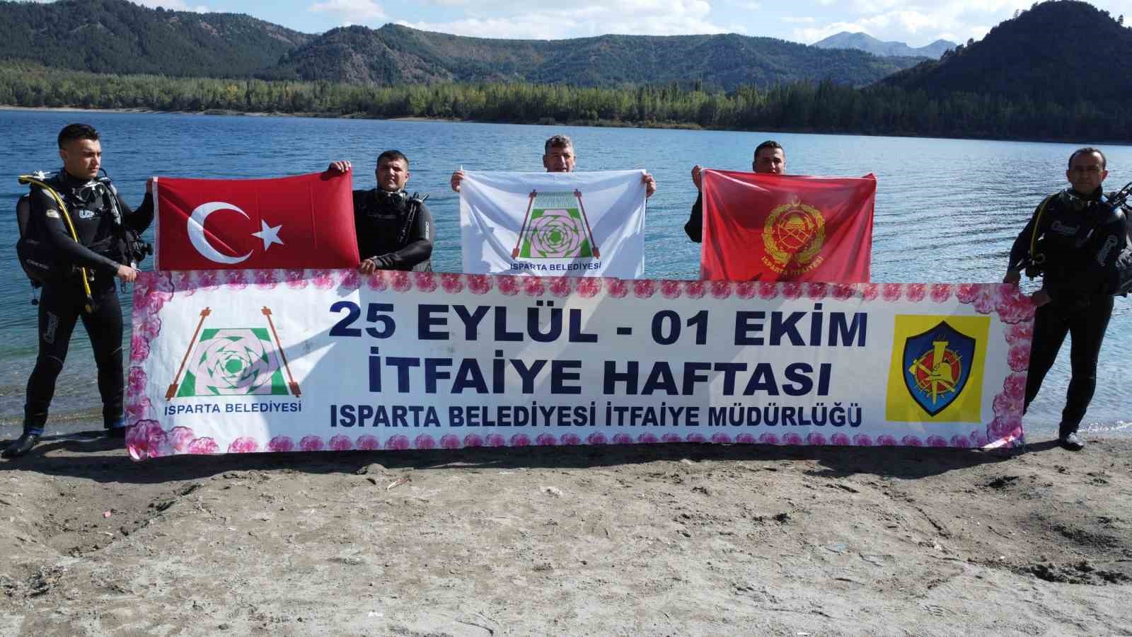 İtfaiye ekiplerinin komandoları aratmayan kurtarma tatbikatı
