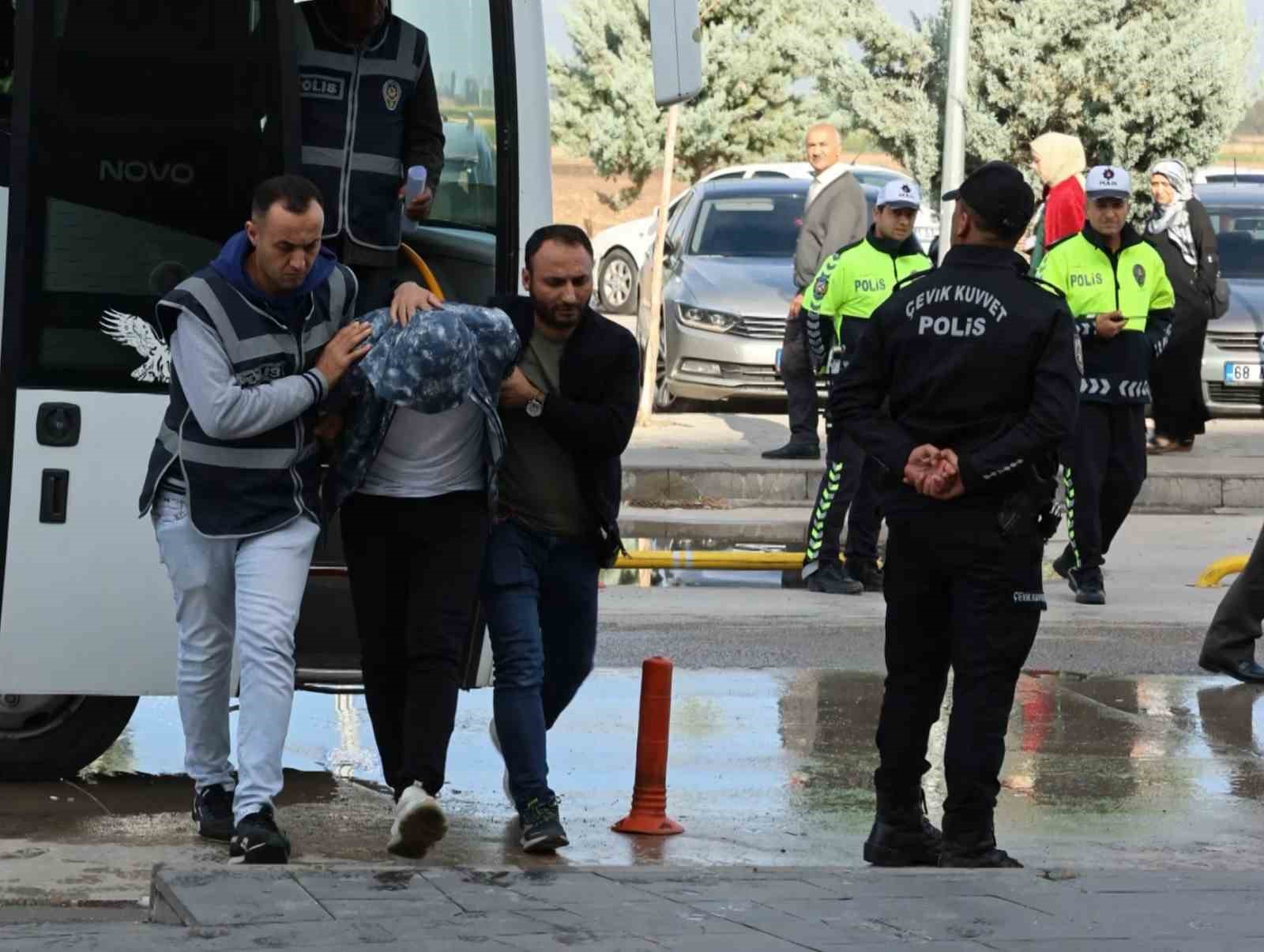 Aksaray merkezli 17 ilde uyuşturucu ve suç örgütü operasyonu: 159 gözaltı
