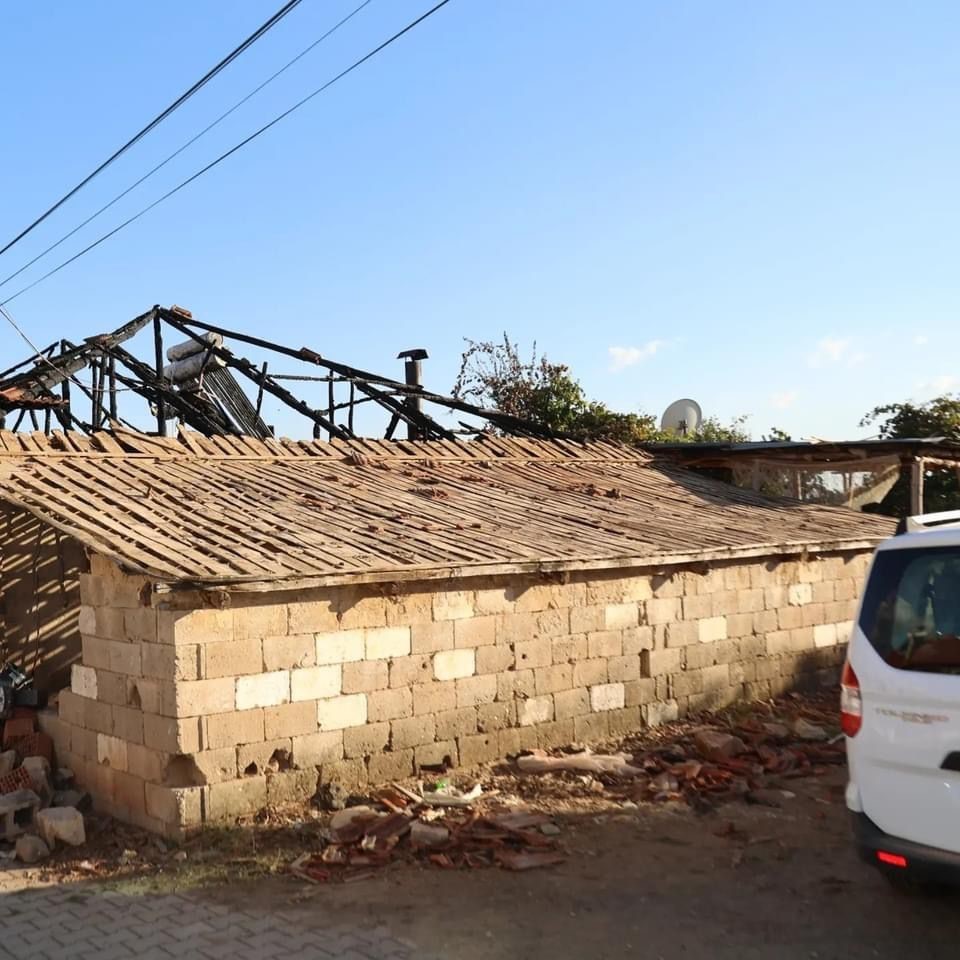 Başkan Tatık evi yanan ailenin yaralarını sardı
