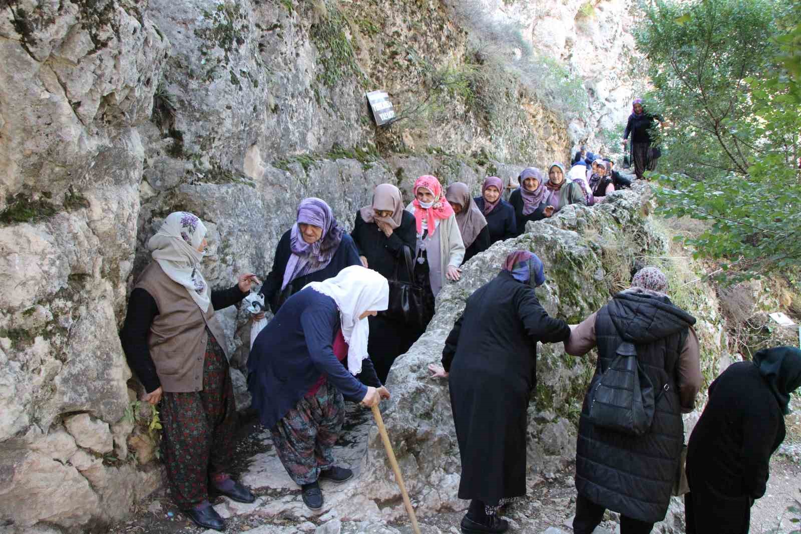 Köylü kadınlardan Amasya’da tarih turu: Müzeleri ilk defa gezdiler
