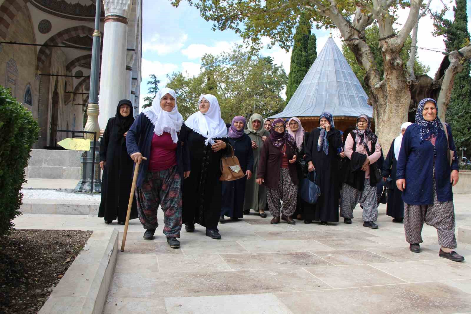 Köylü kadınlardan Amasya’da tarih turu: Müzeleri ilk defa gezdiler
