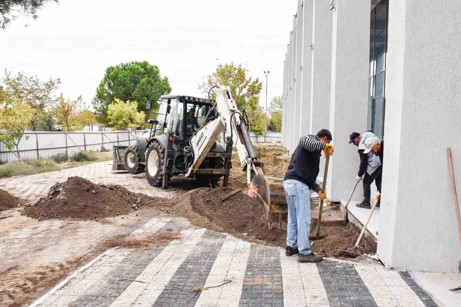 Karacabey’de alt ve üst yapı çalışmaları aralıksız sürüyor
