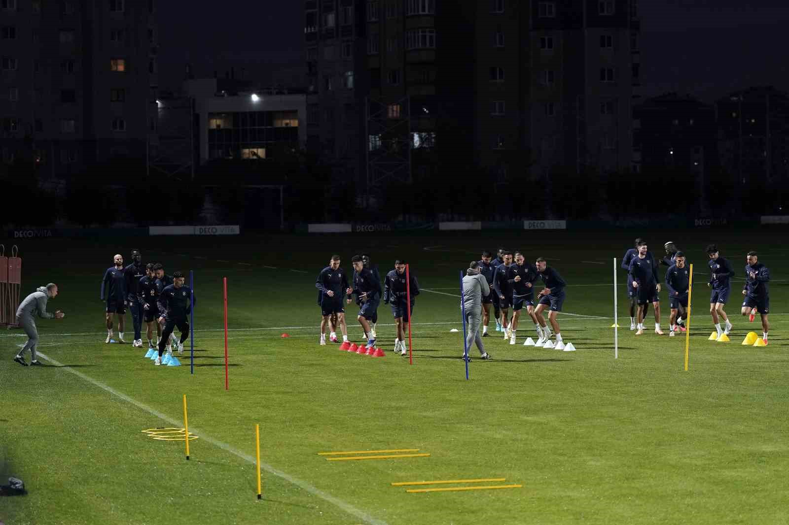 Başakşehir, Rapid Wien maçına hazır
