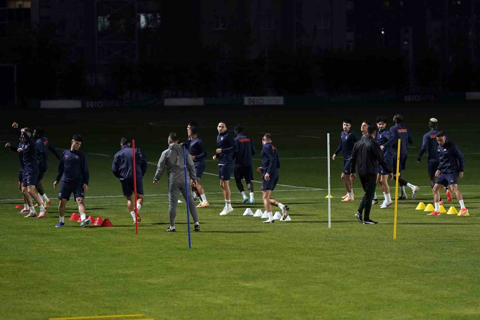 Başakşehir, Rapid Wien maçına hazır
