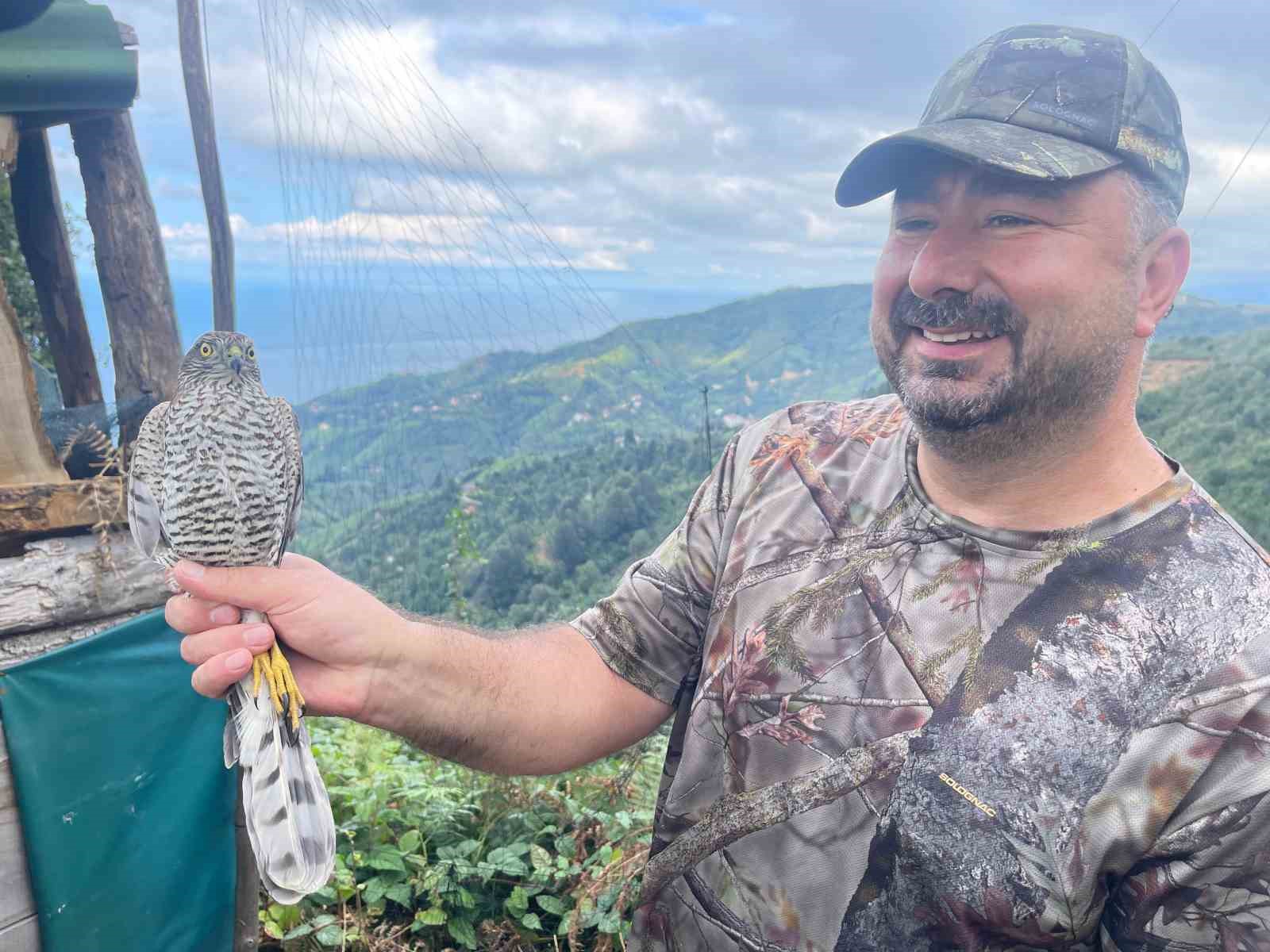 Rize’de ’atmaca’cılık geleneği dededen toruna babadan oğula sürdürülüyor
