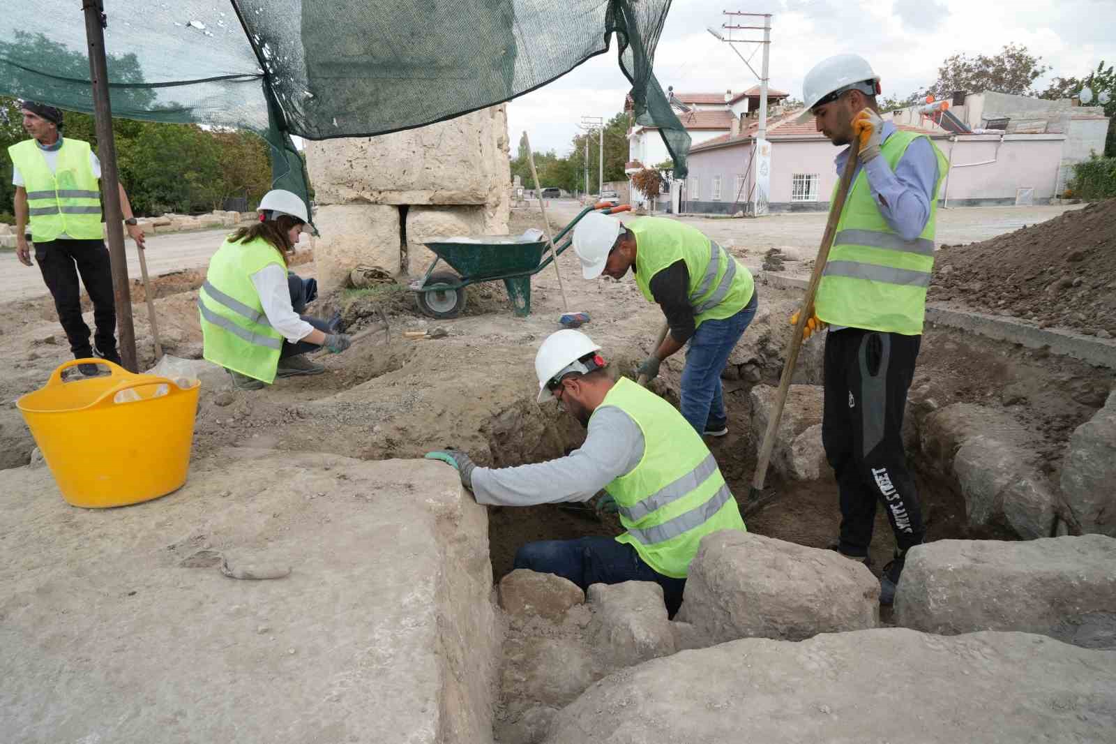 Tyana Antik Kenti’nden elde edilen eserler döneme ışık tutuyor
