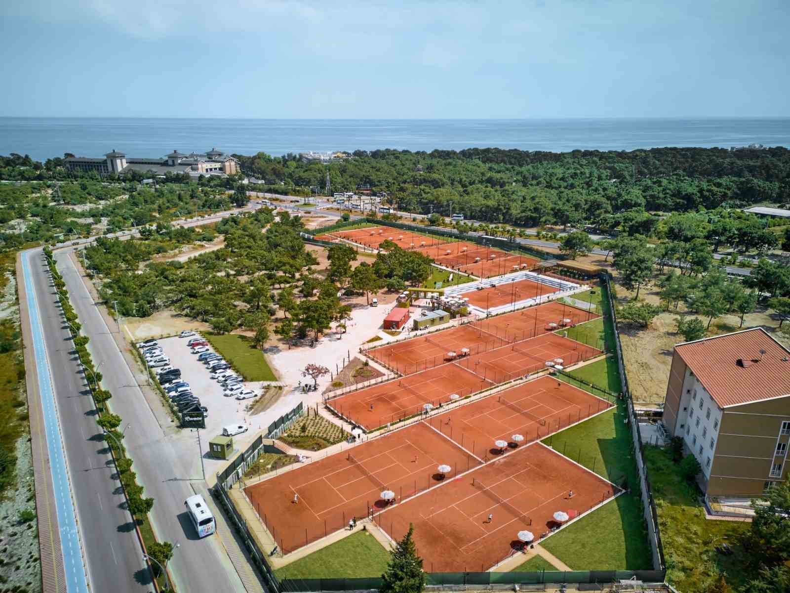 Kemer bölge okulları, tenis ile buluşacak
