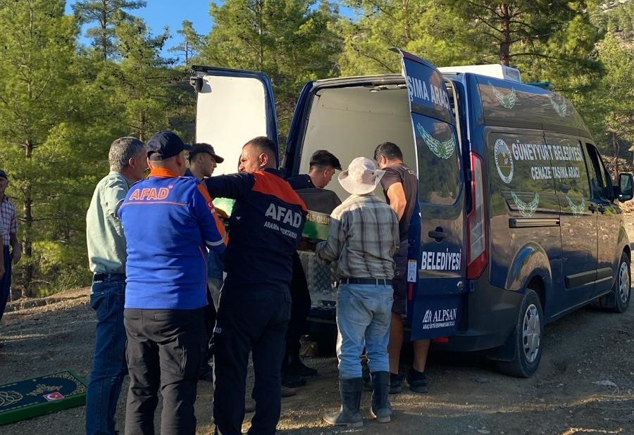 Karaman’da baraj gölüne giren 17 yaşındaki genç boğuldu
