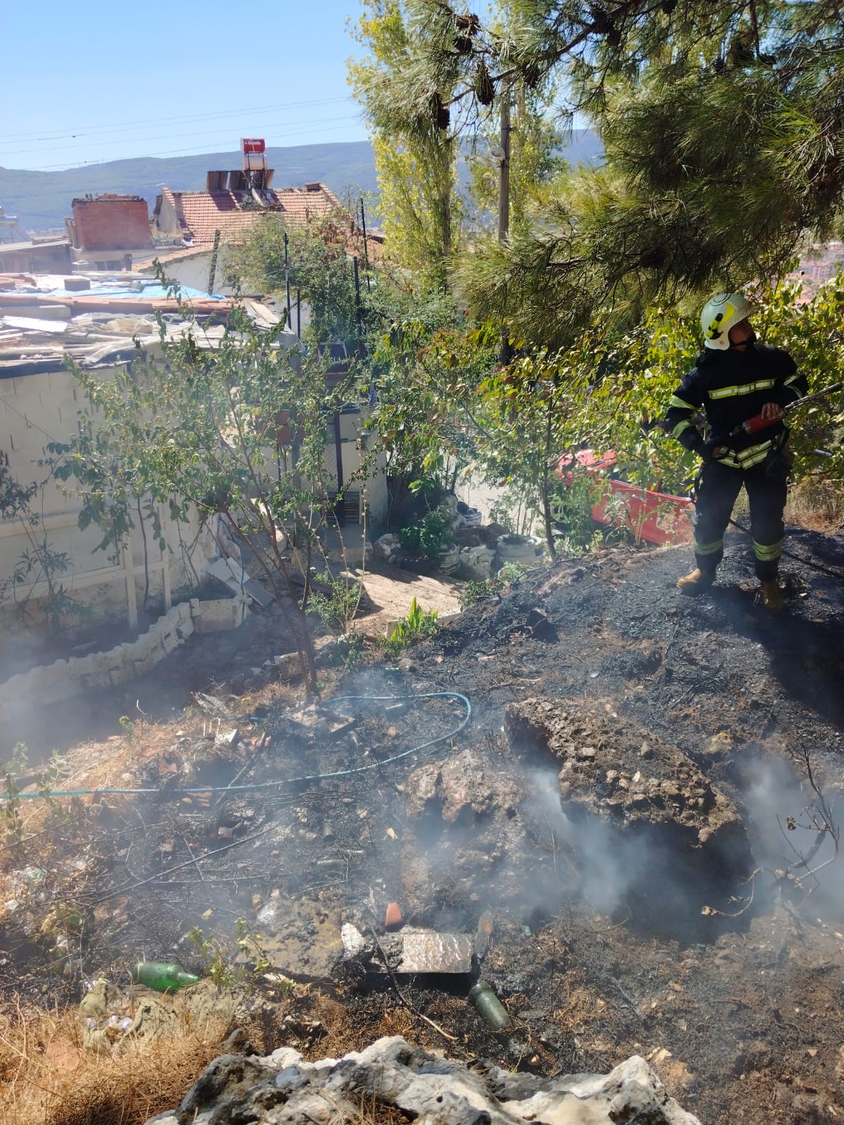 Menteşe’de çıkan ot yangını kontrol altına alındı
