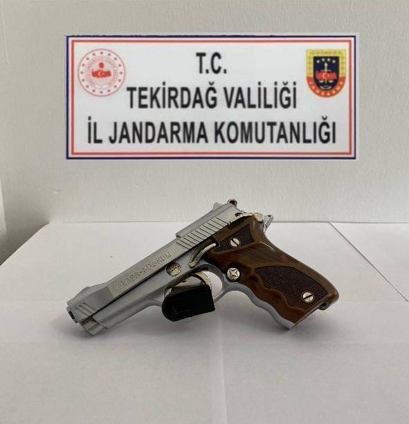 Tekirdağ’da ruhsatsız silah ve fişek operasyonları
