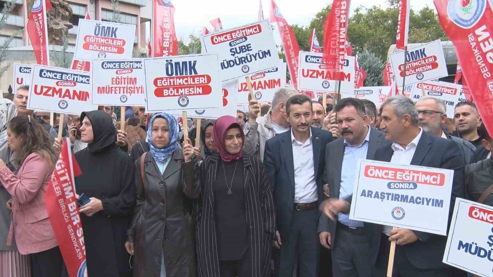 Eğitim-Bir-Sen’den şube müdürü ve dengi üst kadrolardaki eğitimcilere uzman ve başöğretmenlik unvanı hakkı tanınması talebi
