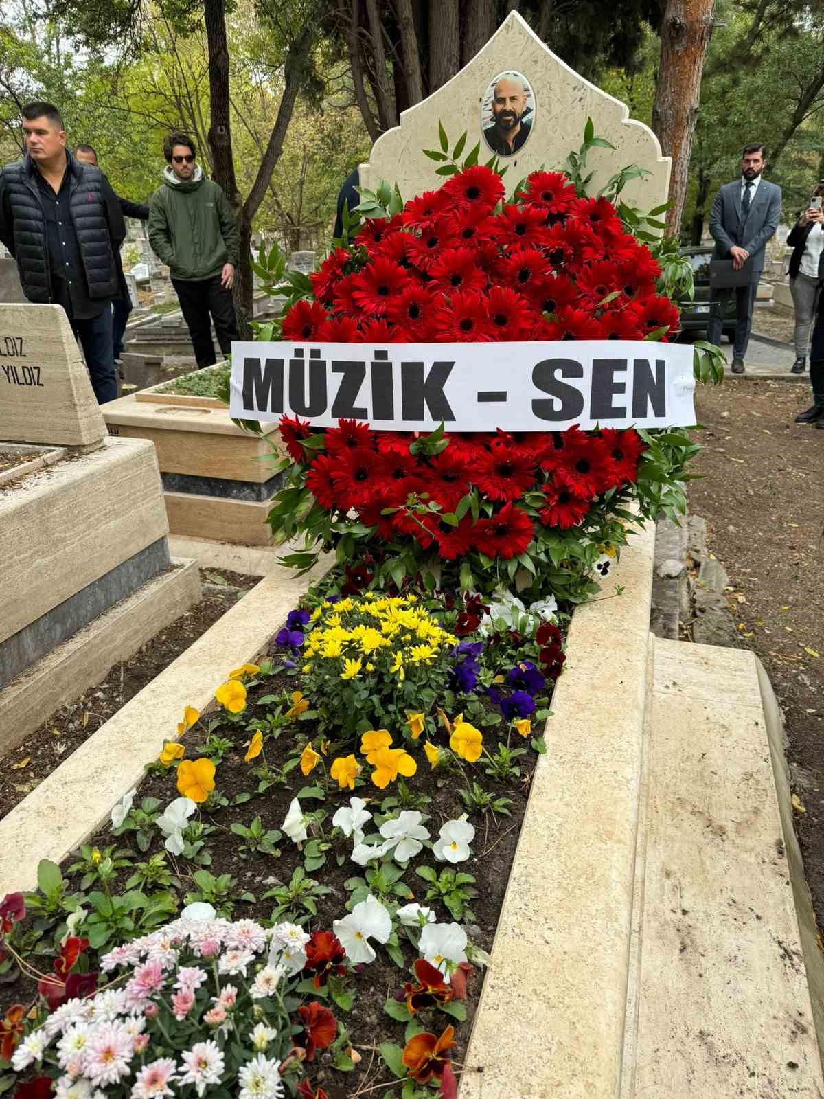 Müzisyen Onur Şener ölümünün ikinci yılında anıldı
