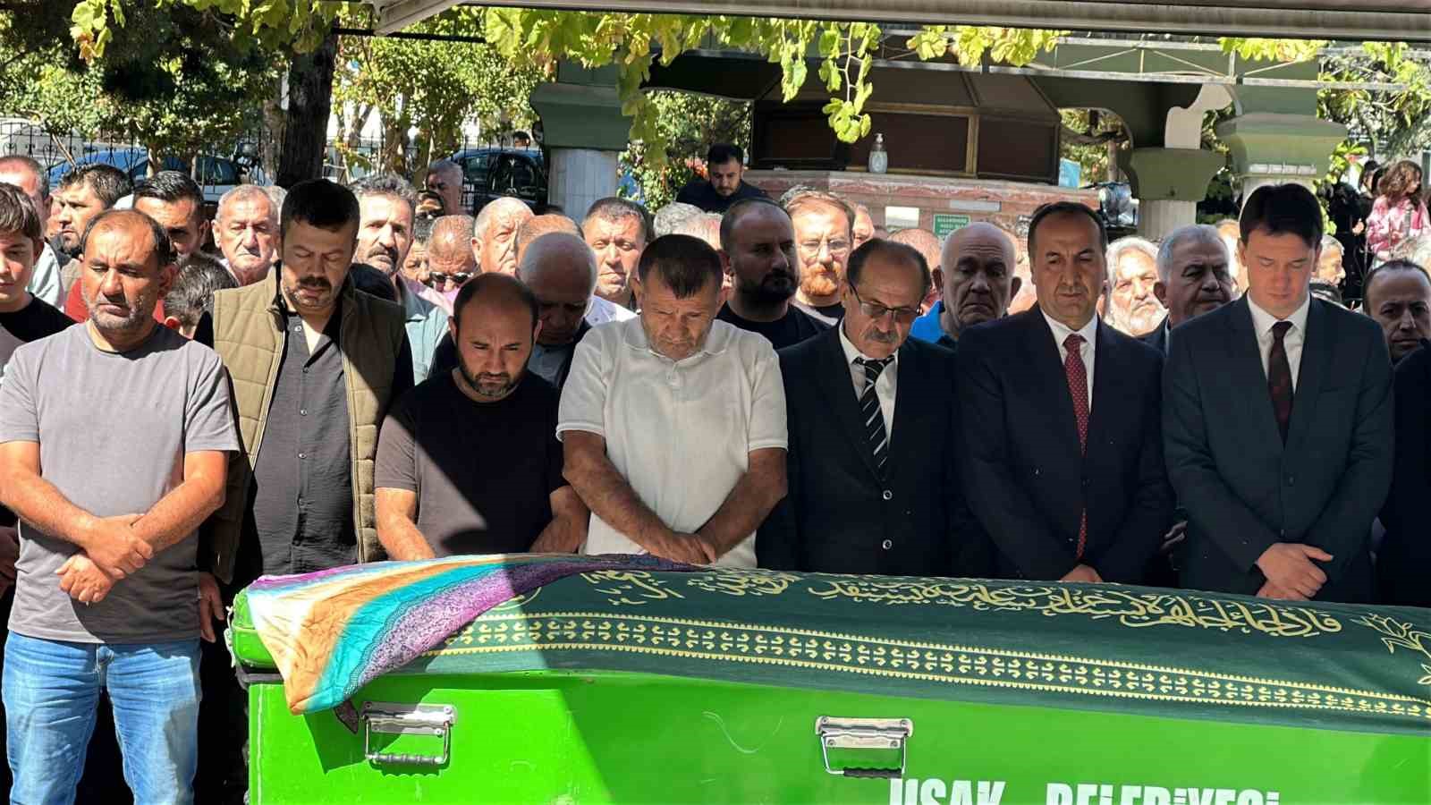 Erzincan’daki kazada hayatını kaybeden son aile ferdi de son yolculuğuna uğurlandı
