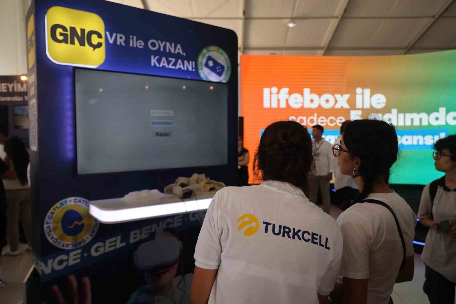 Turkcell’den TEKNOFEST’te canlı 5G performansı
