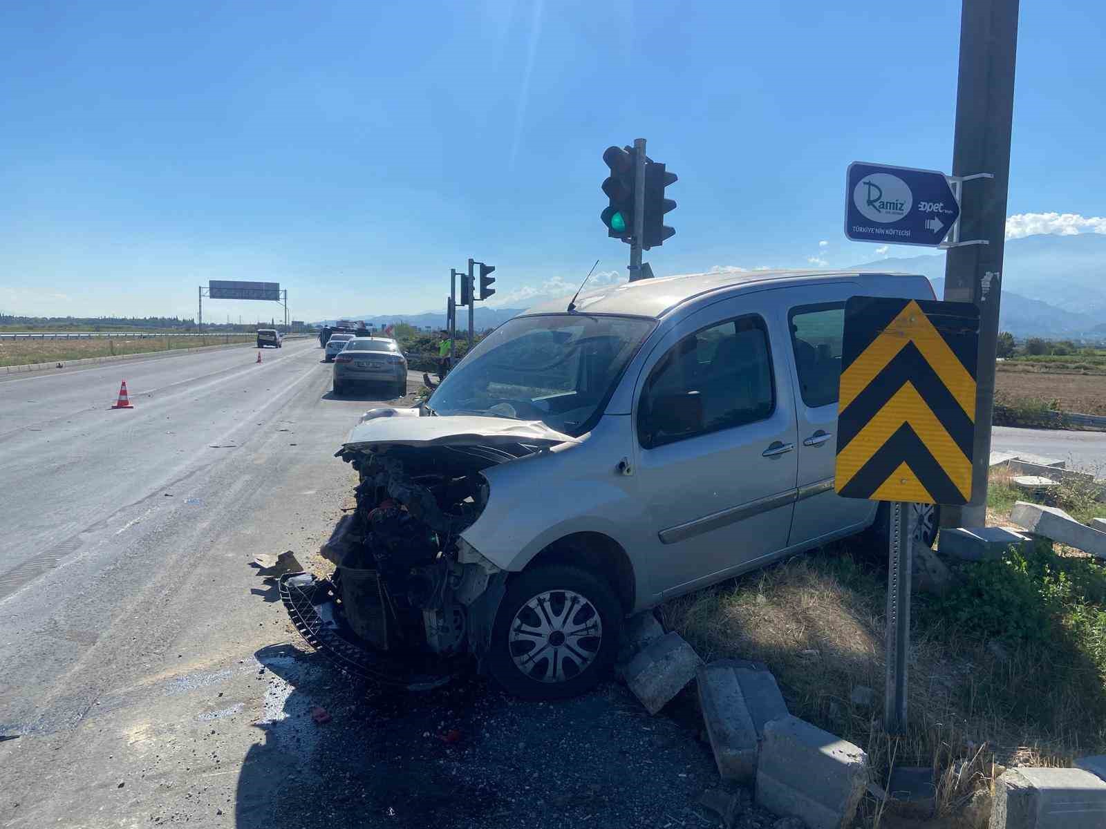 Manisa’da yürekleri ağza getiren kaza kamerada
