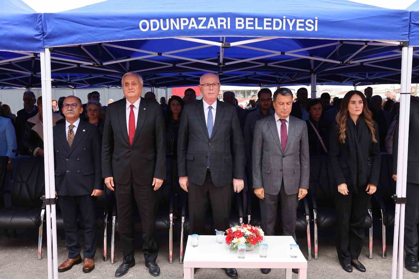 Odunpazarı Belediyesi Tekstil Üretim ve Tasarım Merkezi açıldı
