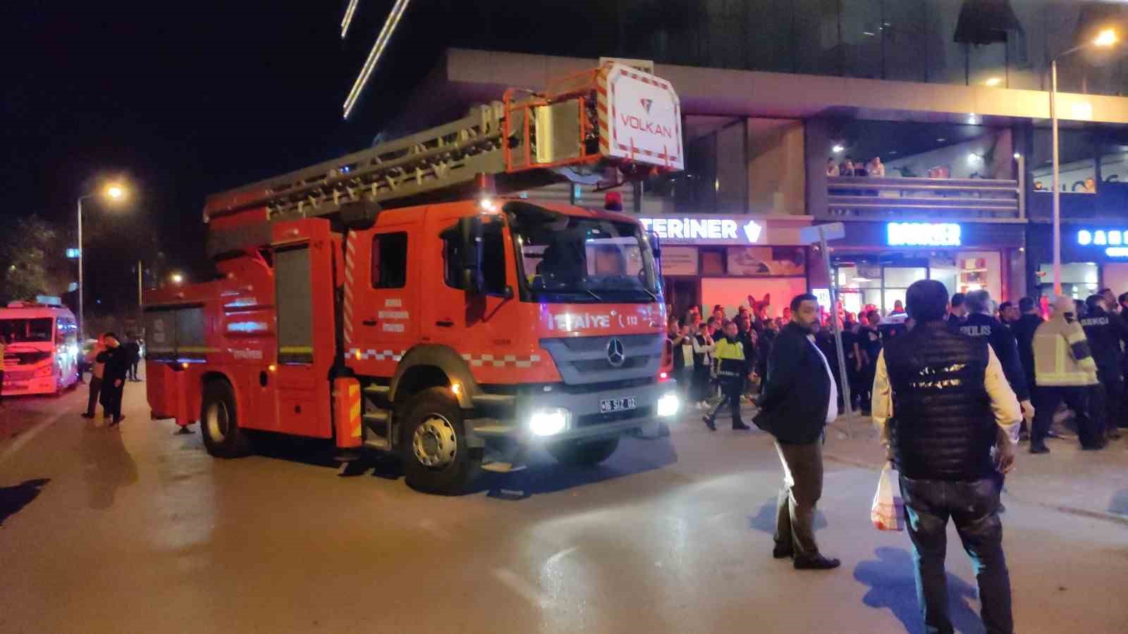 6. kattan manav brandasına düşen kadın ağır yaralandı
