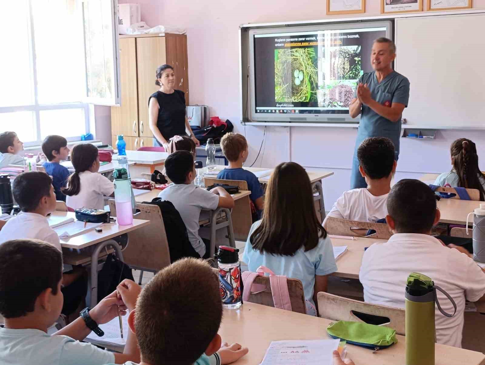 Sökeli öğrenciler hayvan hakları konusunda bilgilendirildi
