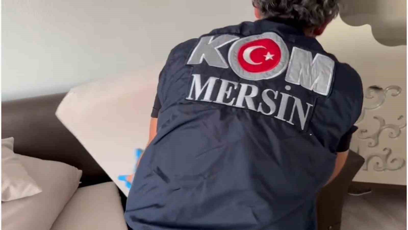 Mersin polisinden FETÖ’nün öğrenci yapılanmasına operasyon: 13 gözaltı
