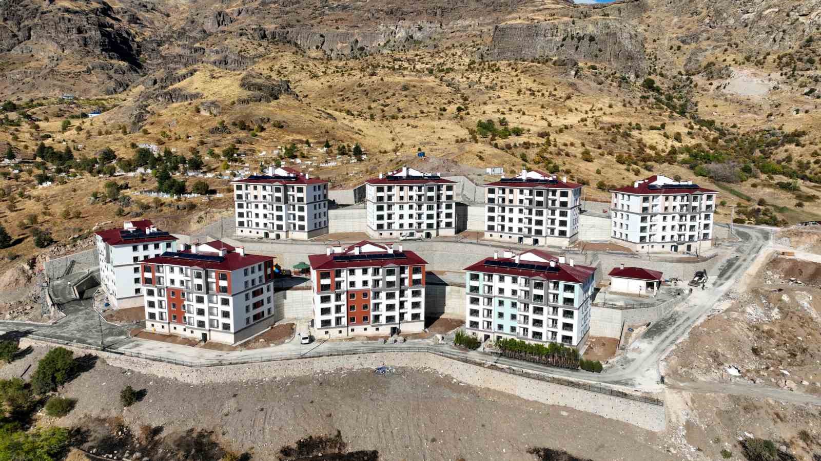 Tunceli’de TOKİ ve AFAD tarafından yaptırılan 168 konut bitme aşamasına geldi
