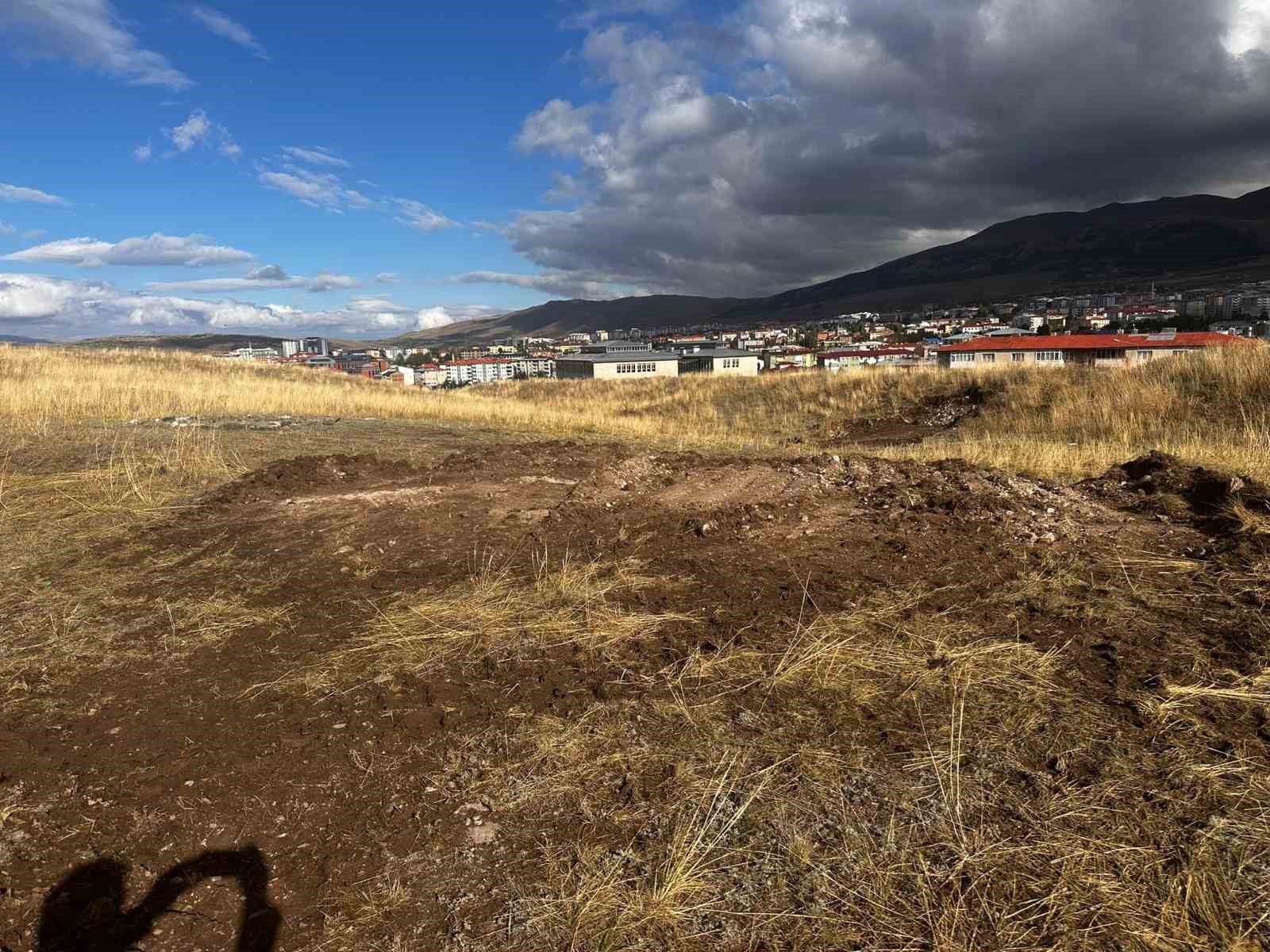 Valilikten tavuk ve güvercin kümesi açıklaması
