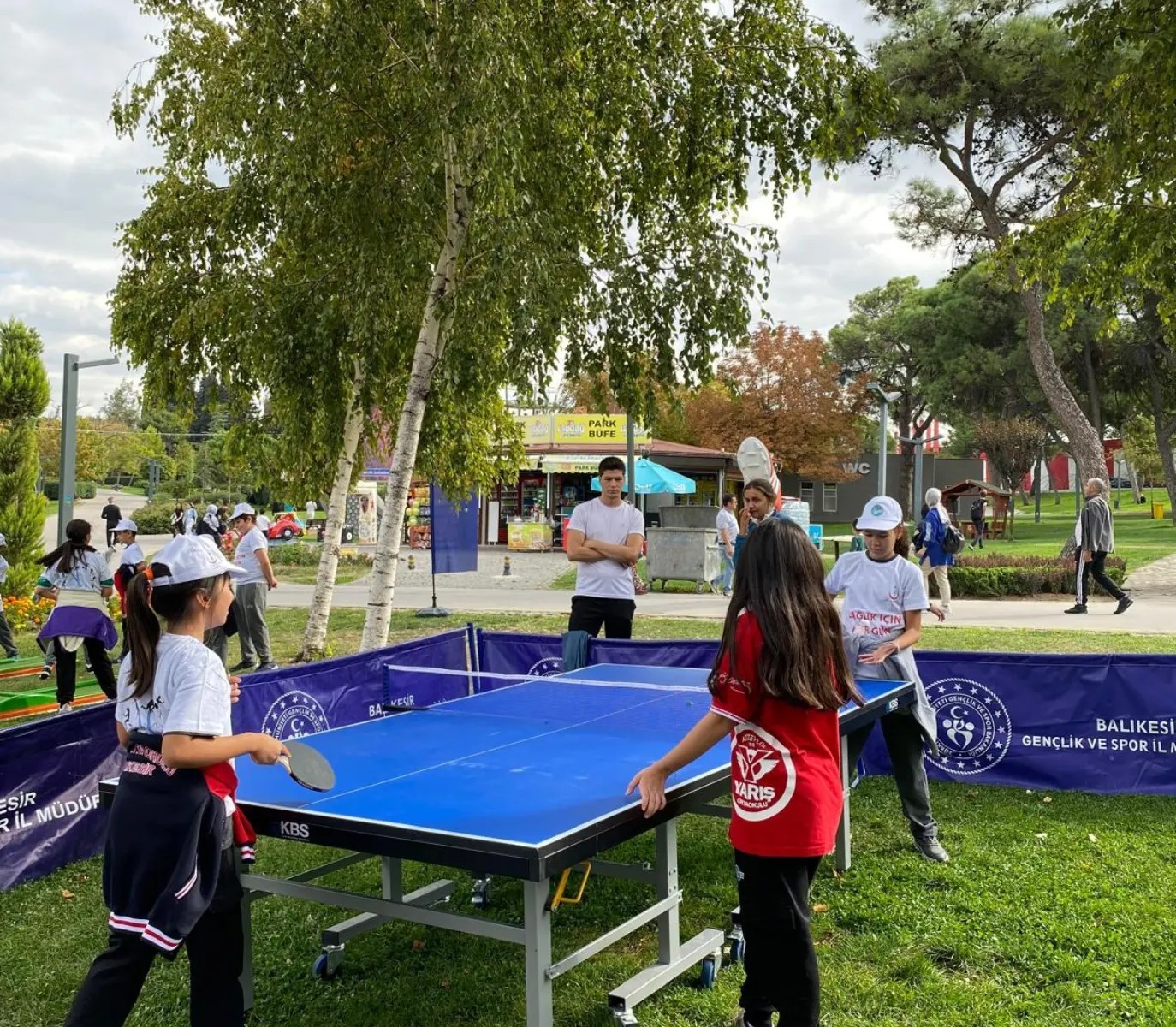 Altıeylül’de Sağlıklı Yaşam Yürüyüşü ve Sportif Etkinlikler Gerçekleşti
